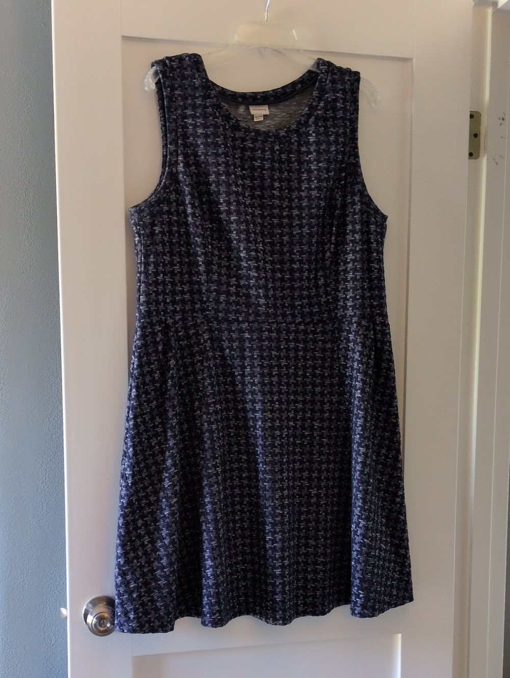 Merona Navy and White Houndstooth Sleeveless A-Line Dress